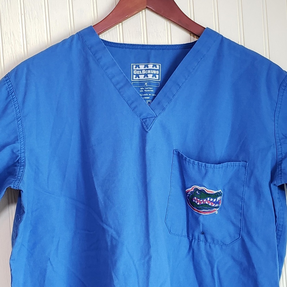 Florida Gators Shirt Mens Medium Blue NCAA Football GelScrubs Scrub Top V Neck